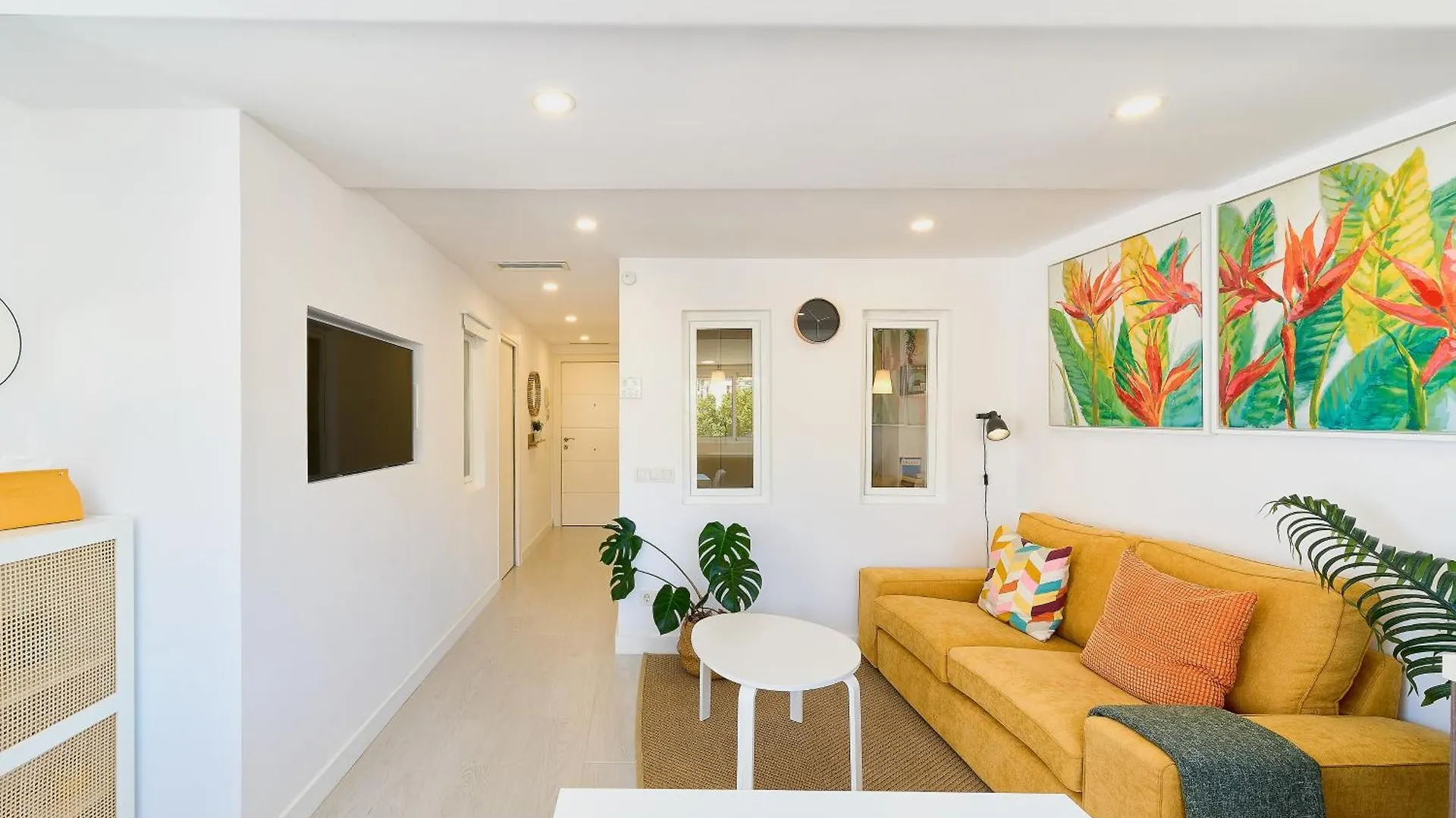 Hola Marbella Cozy Penthouse Old Town & Beach 0*,
